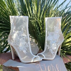 Bridal‎ Booties for the Boho Wilderness